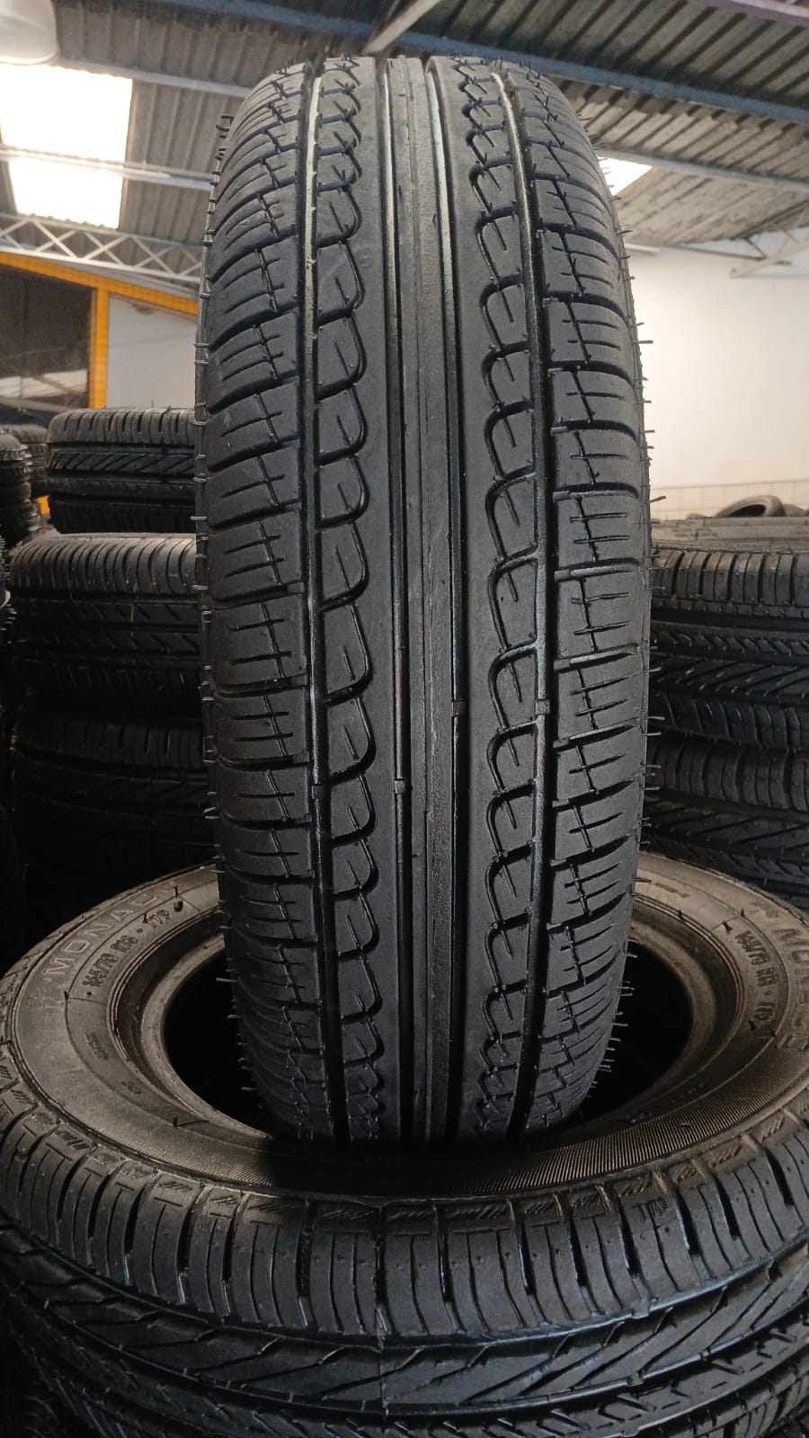 Pneu remoldado 175/70 R13