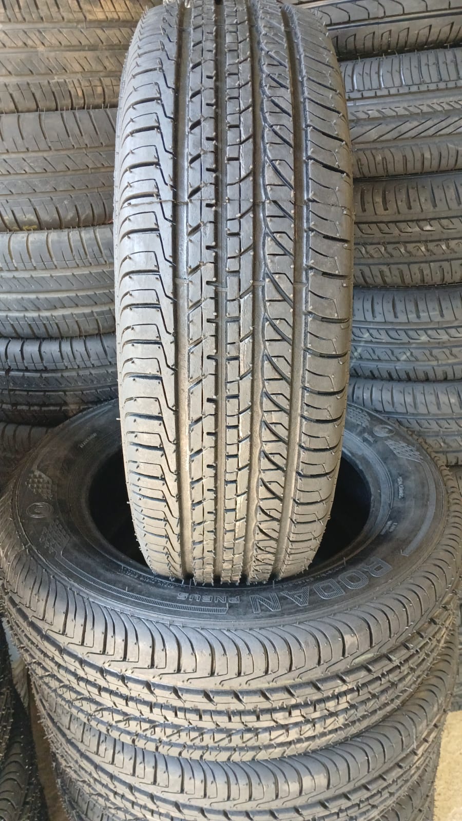 Pneu remoldado 175/65 R15