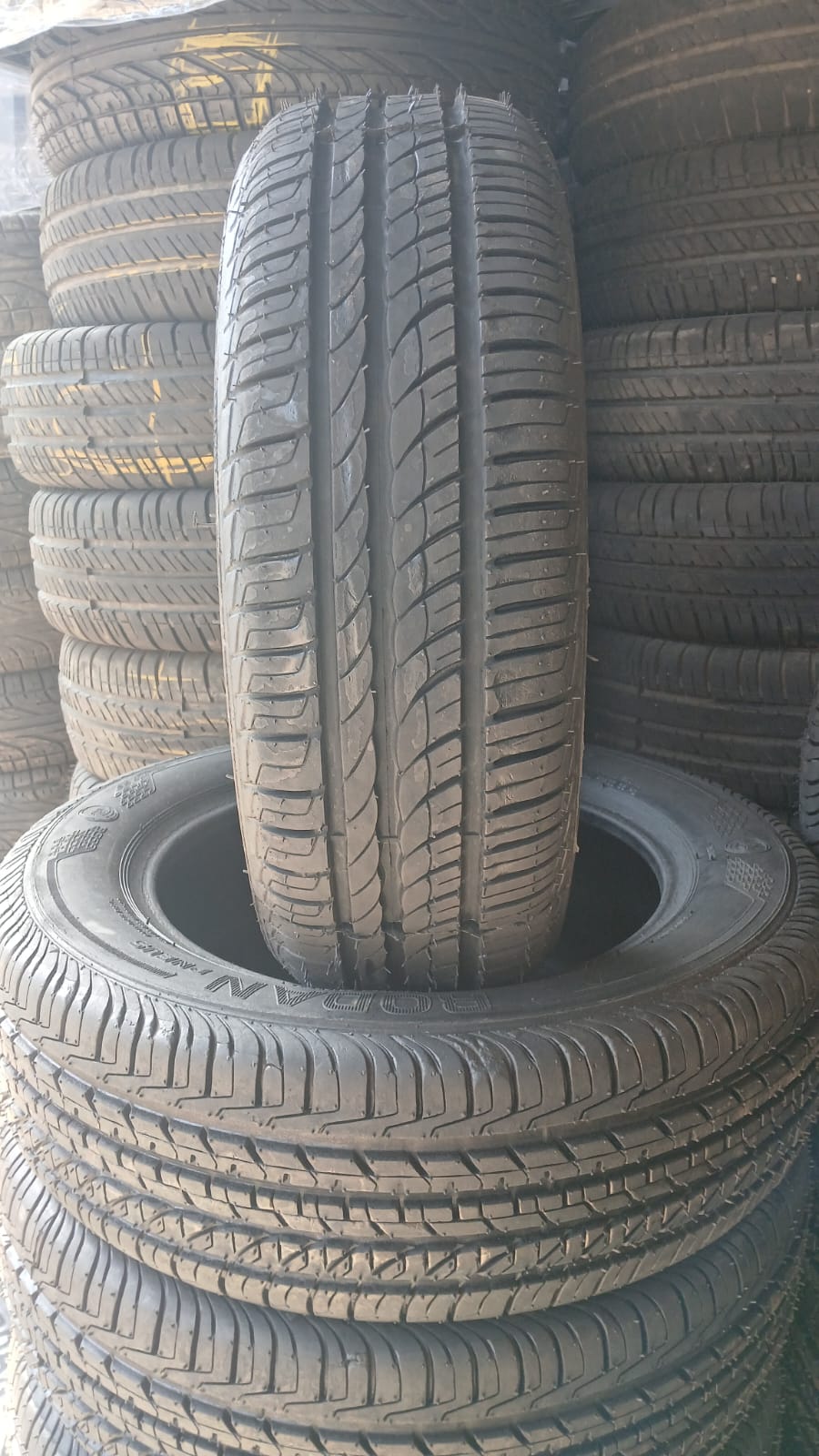 Pneu remoldado 175/65 R14