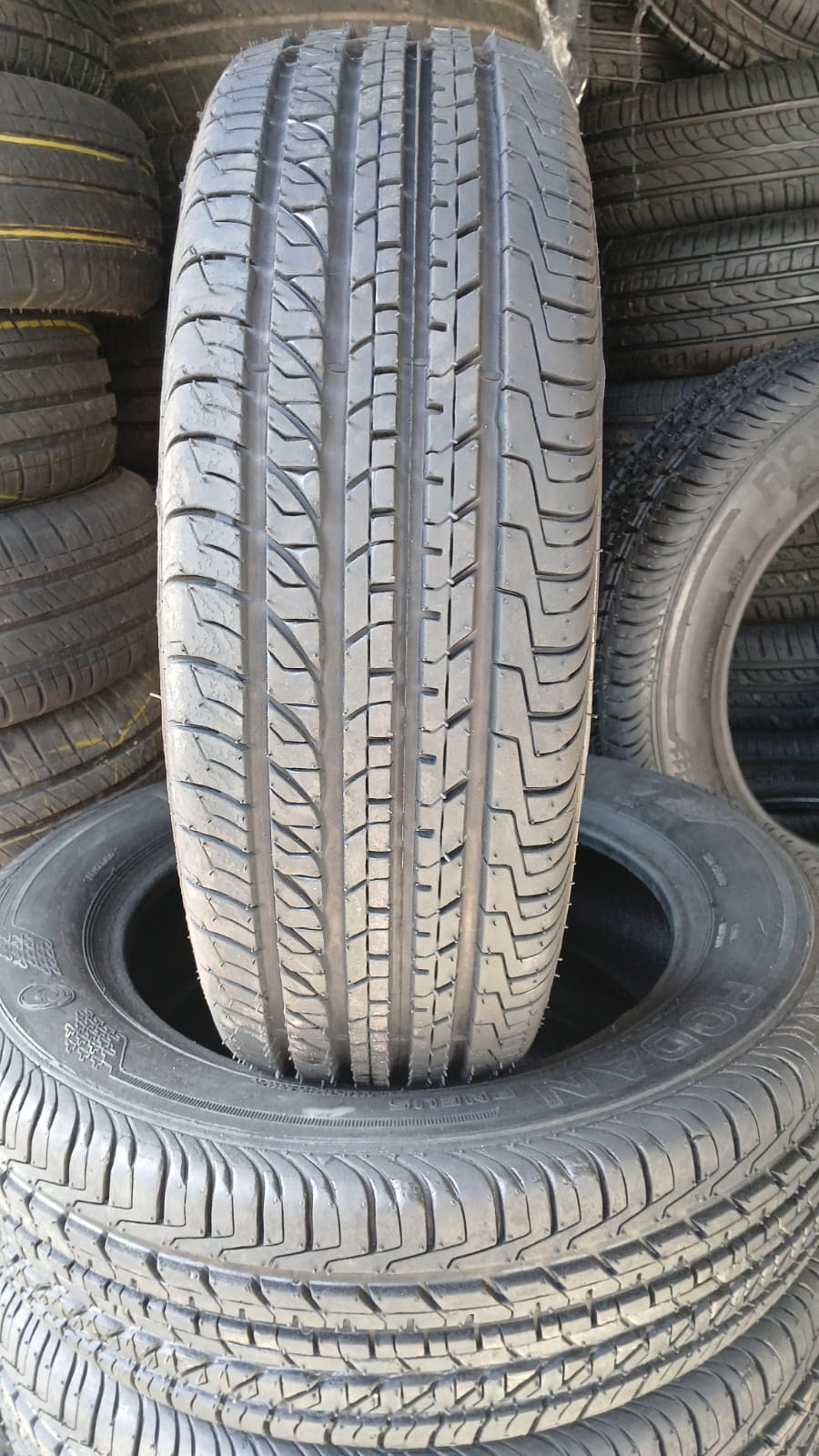 Pneu remoldado 175/70 R14